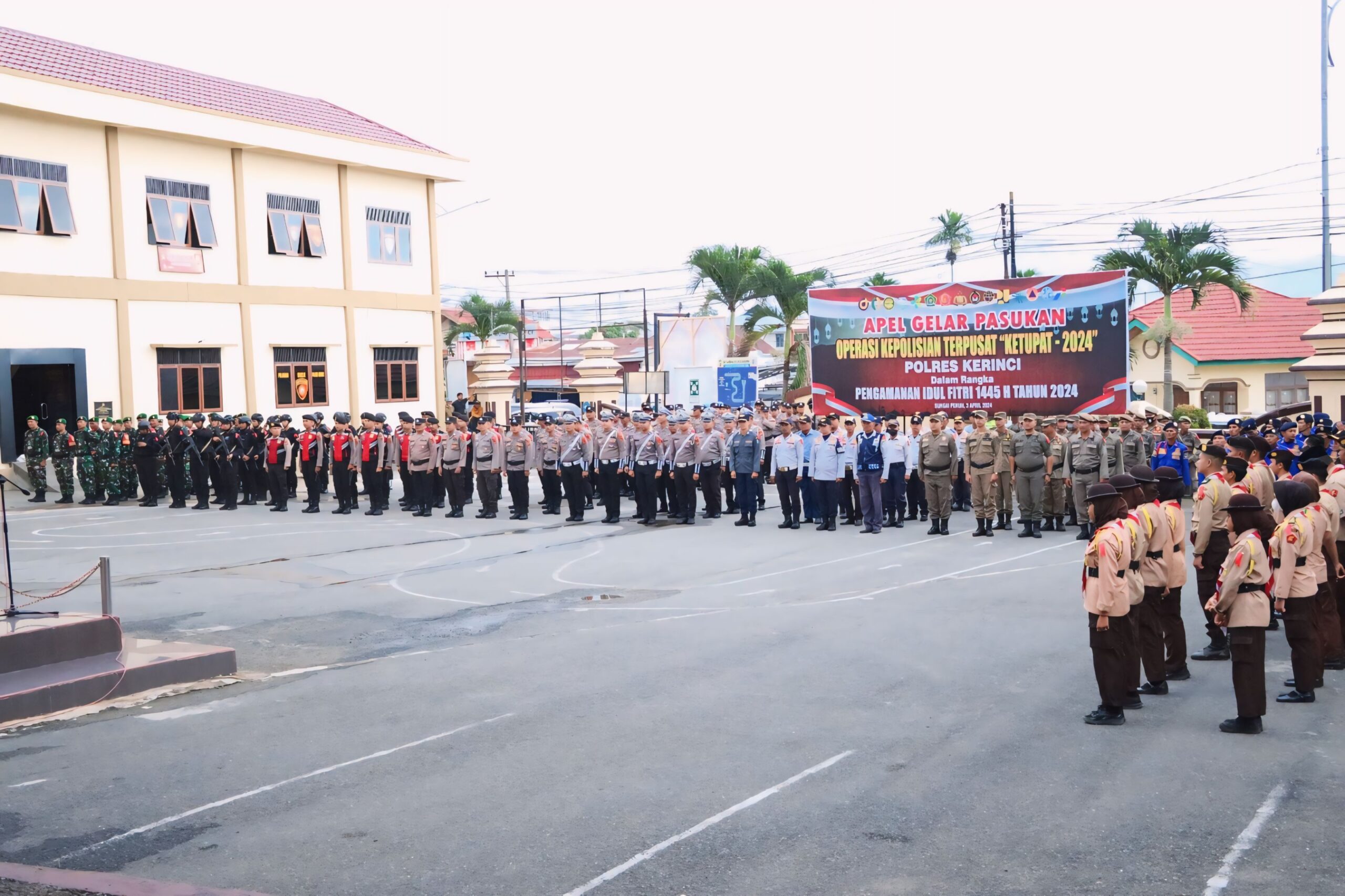 Apel gelar pasukan bertempat di polres kerinci